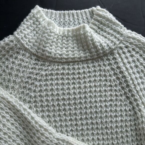 Anthropologie Maeve Dionne Sweater Women's‎ XS Mint Green Nylon Bell Sleeve Soft - Picture 6 of 15